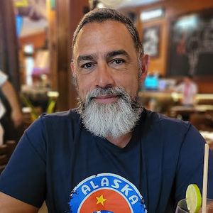 Meet your Posher, Ernesto